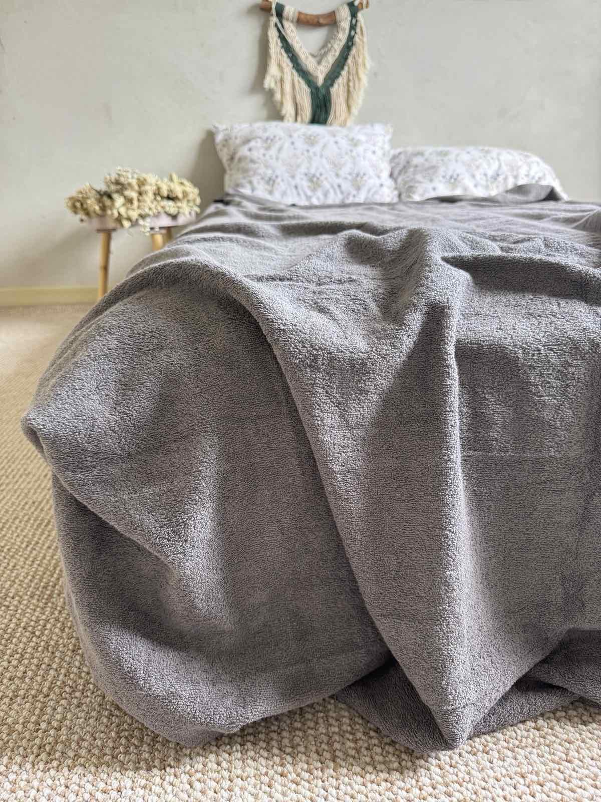 Простынь-покрывало махровое ZEINTEX MADEIRA хлопковое 150х220 см Серый (26970969) - фото 7 Простынь-покрывало махровое ZEINTEX MADEIRA хлопковое 150х220 см Серый (26970969) - фото 7