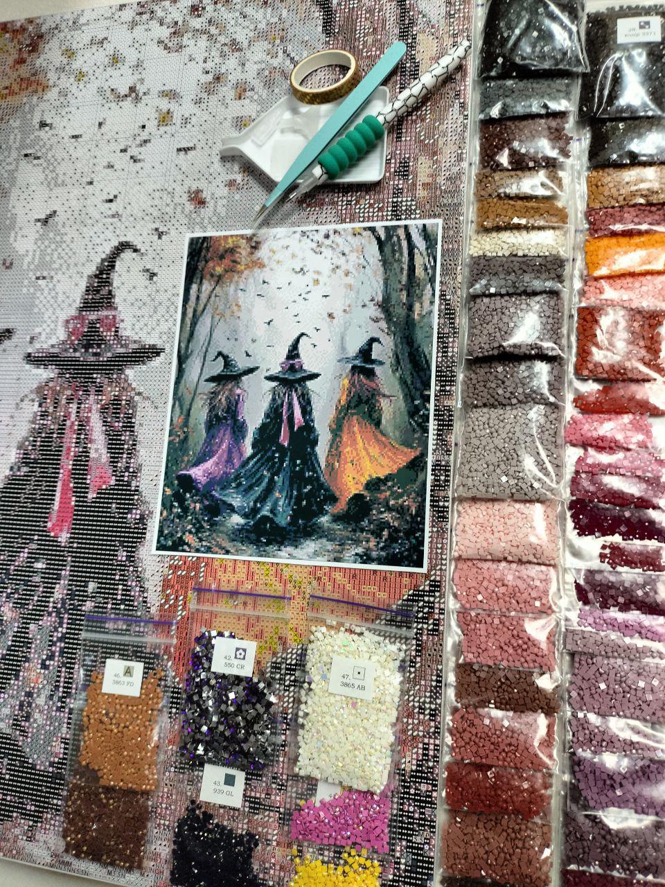 Алмазная мозаика АлМазка Три ведьмы квадратные алмазы на подрамнике 40x50 см (АлМ-294) - фото 4