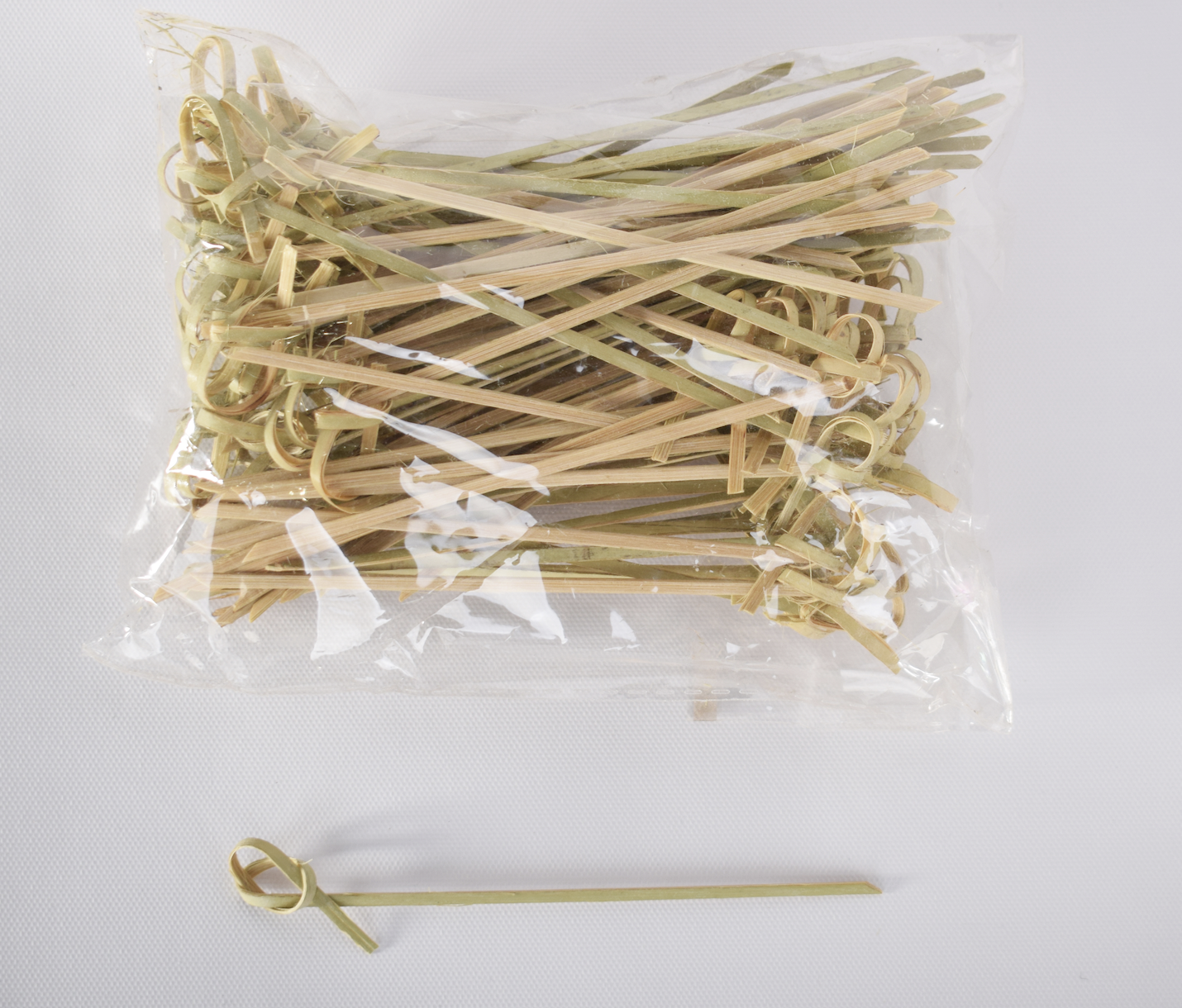 Шпажка бамбукова для канапе з вузликом 12 см 100 шт.