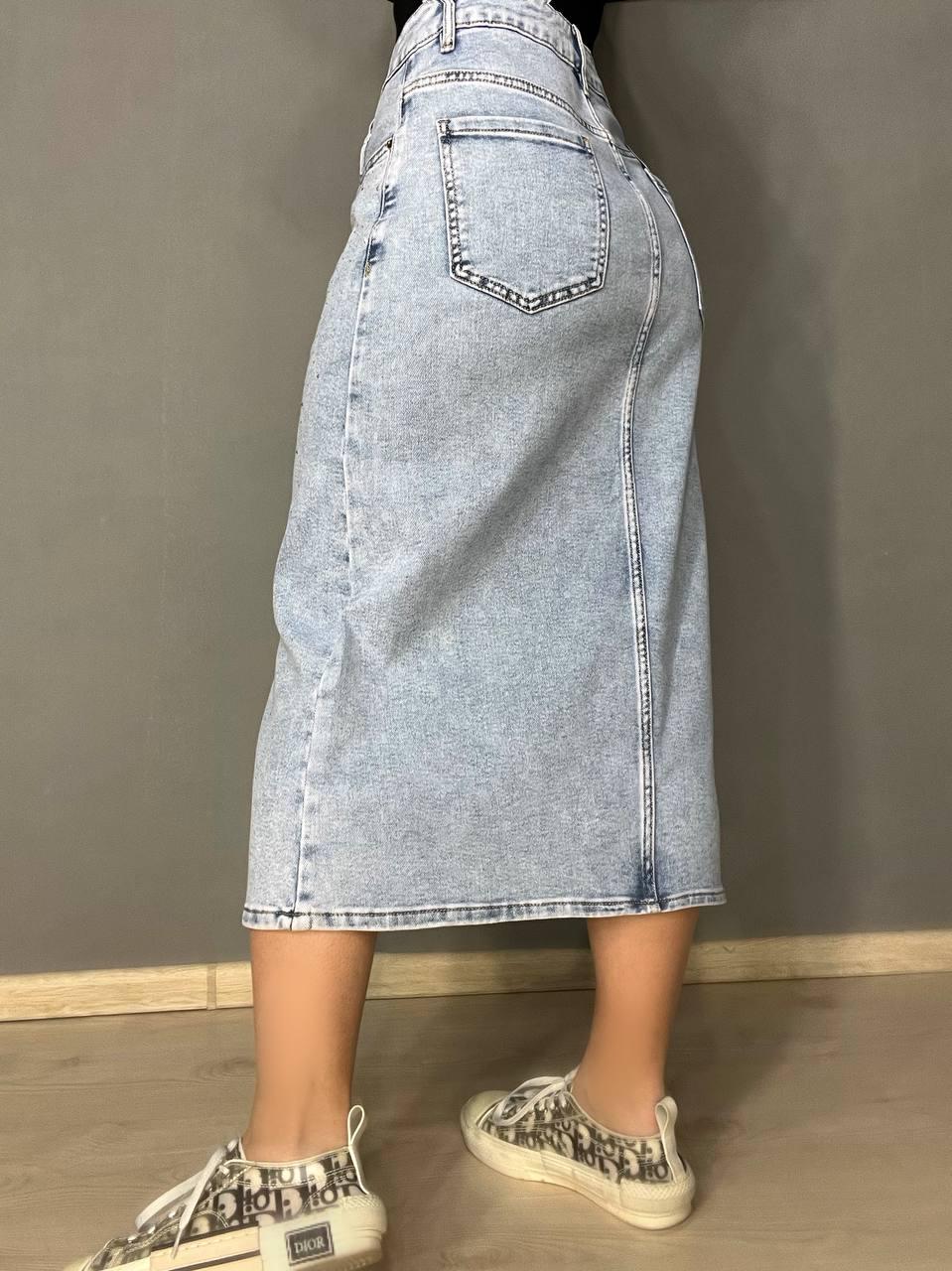 Спідниця жіноча джинсова Liana 421 розсип камінців пряма розріз попереду стрейчева великі розміри р. 34 Блакитний (3993) - фото 10 Спідниця жіноча джинсова Liana 421 розсип камінців пряма розріз попереду стрейчева великі розміри р. 34 Блакитний (3993) - фото 10