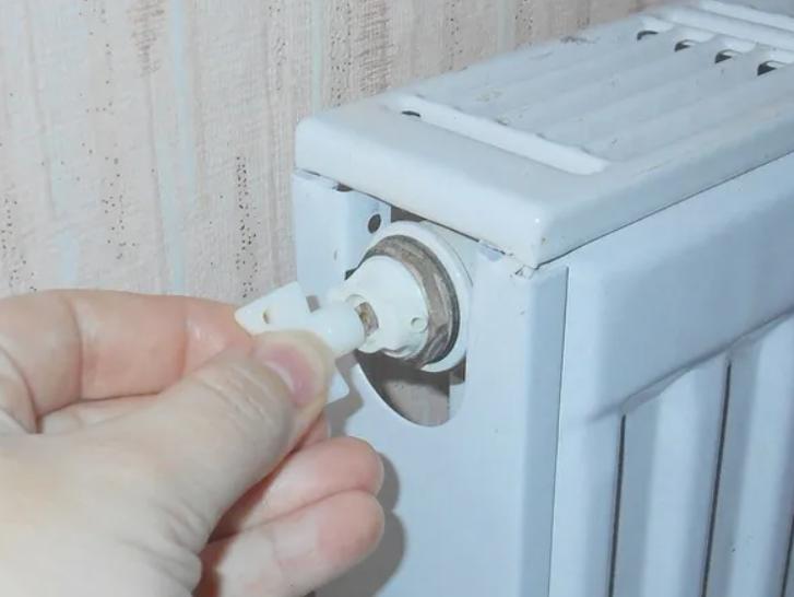 Ключ к крану Маевского Santan пластиковый - фото 2