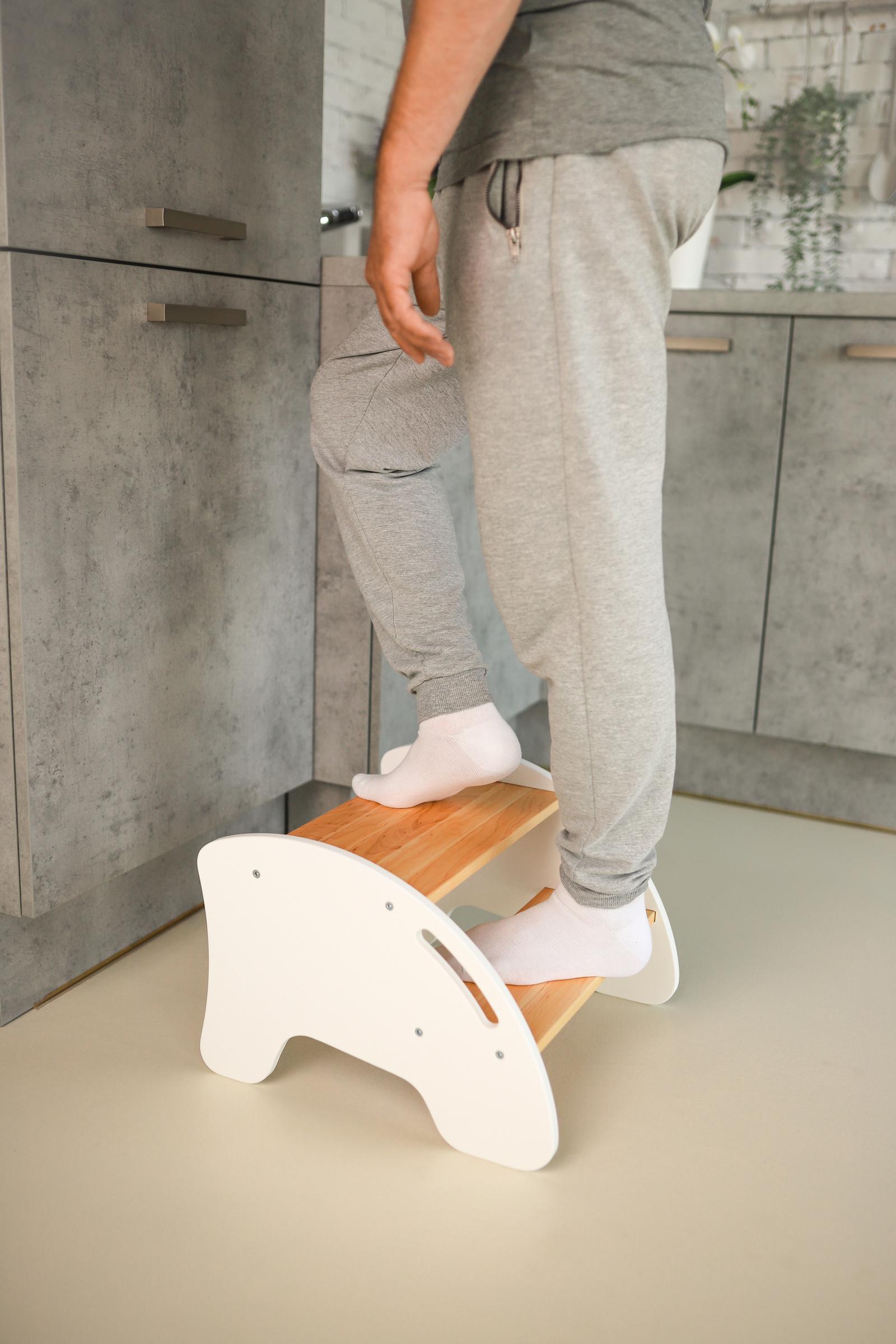 Дитяча підставка-сходинка Just Kids для кухні та ванної з вільхи Білий - фото 4 Дитяча підставка-сходинка Just Kids для кухні та ванної з вільхи Білий - фото 4