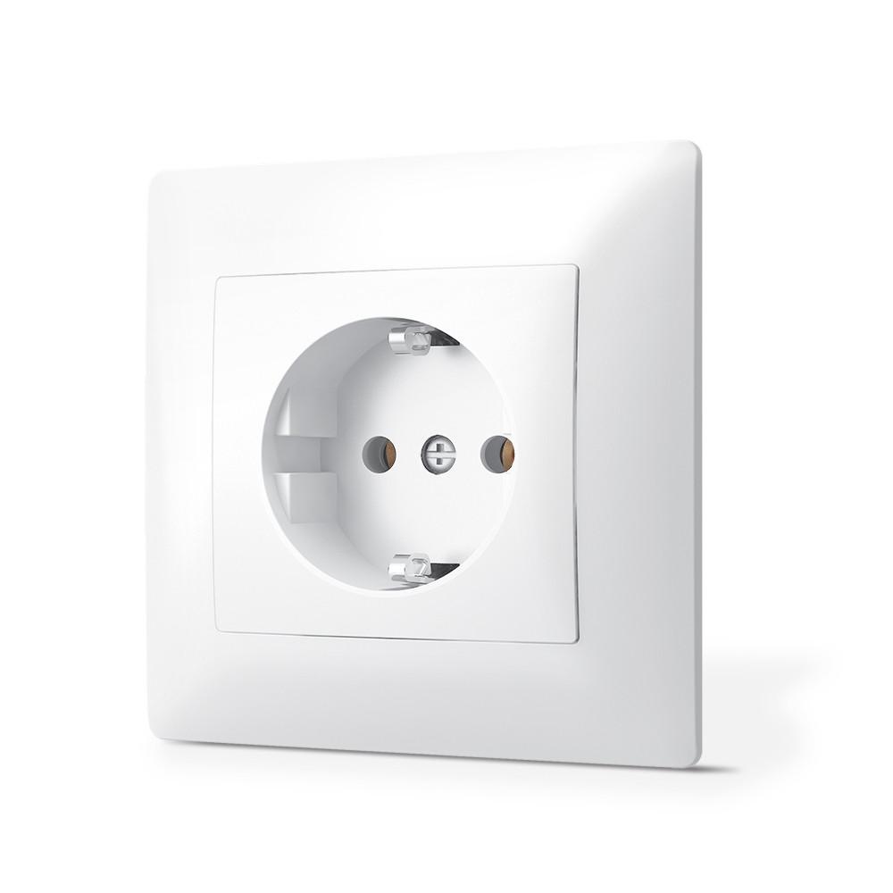 Розетка TITANUM STANDARD с заземлением Белый (12636)