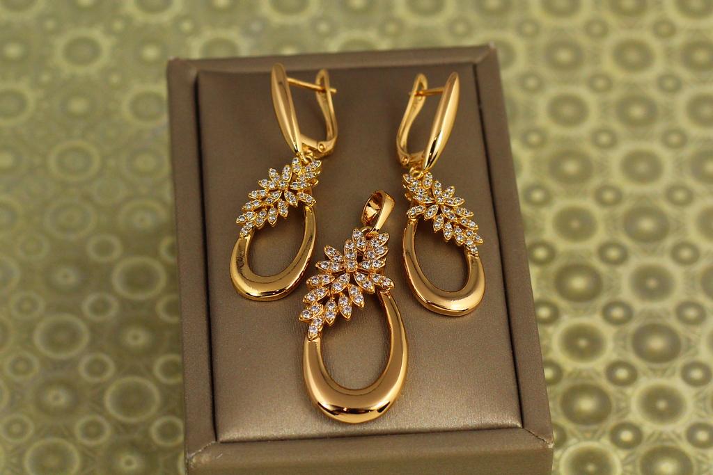 Набір Xuping Jewelry Дихання півночі Золотистий (33853379)