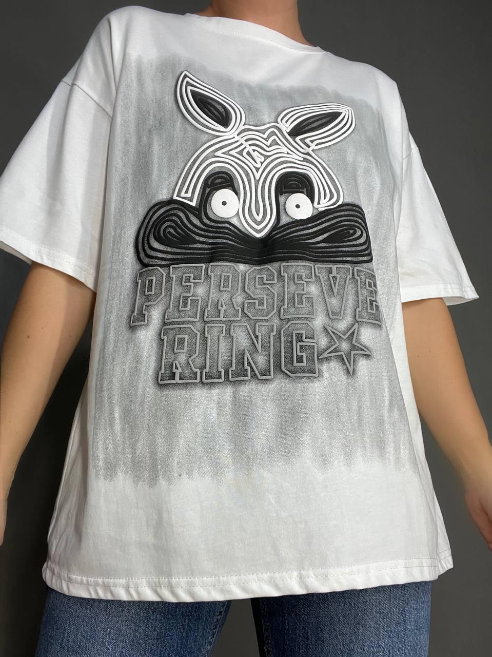 Футболка женская YIGOU 23 Кролик удлиненная OS Белый (1960)