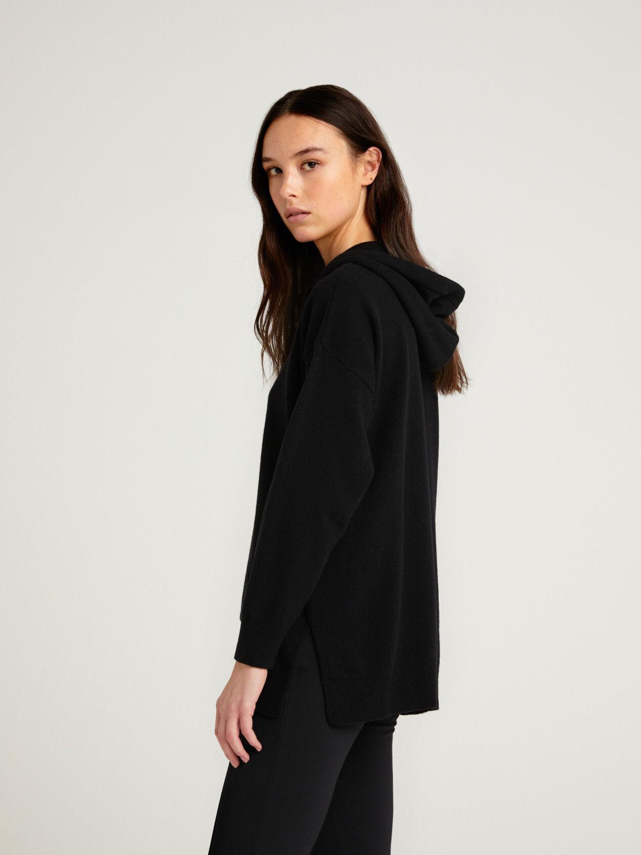 Светр жіночий Sisley 1044m2009 S Чорний - фото 2