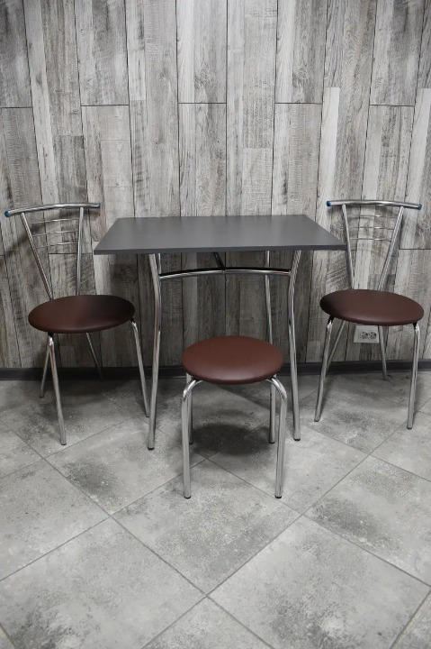 Кухонний комплект Тіна Тріо стіл/табурет/стільці 2 шт. в хром-корпусі 60х80х75 см Чорний/Коричневий (28374499)