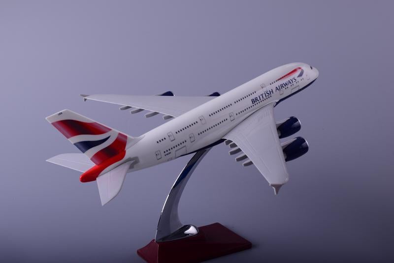 Колекційна модель літака Shantou Tongde Airbus A380 36см British Airways