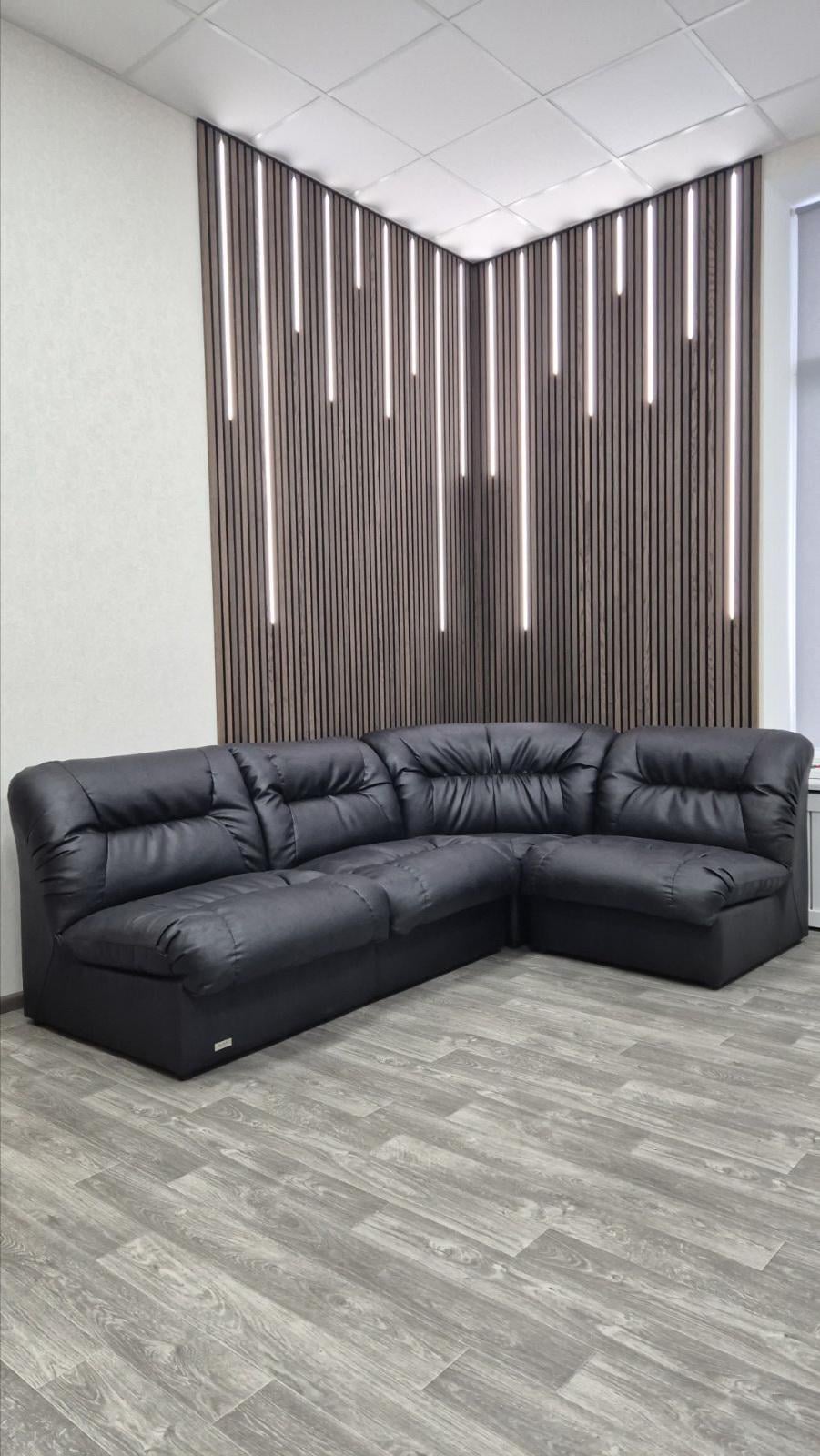 Диван ARIS Визит кожаный угловой модульный нераскладной 1650x2500 мм правый Черный (33163071)