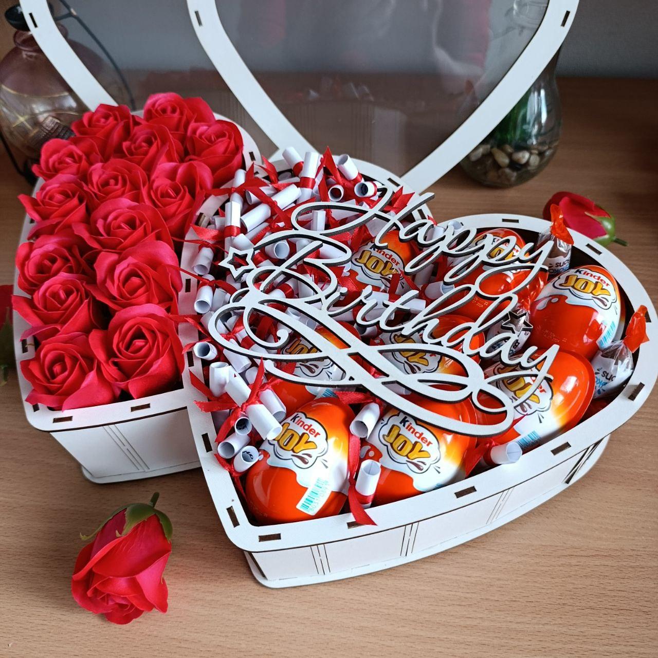 Подарочный бокс Двойное сердце с киндер-яйцами и валентинками (ar317) - фото 5 Подарочный бокс Двойное сердце с киндер-яйцами и валентинками (ar317) - фото 5