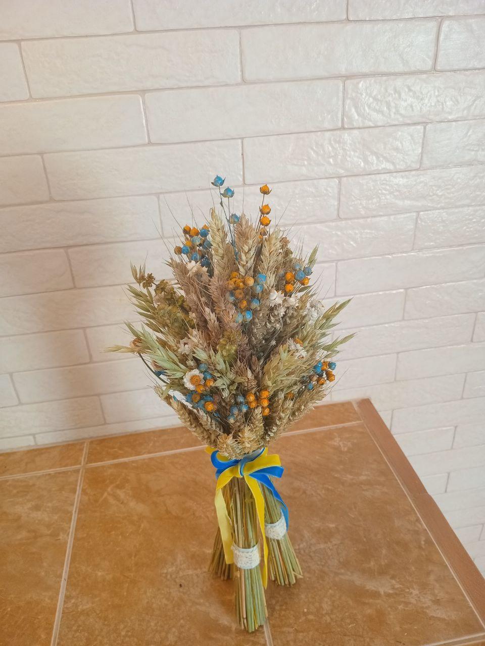 Дідух різдвяний з колосcя пшениці/льону та вівса на трьох ніжках 40-45 см з українською стрічкою (2814652889) - фото 8 Дідух різдвяний з колосcя пшениці/льону та вівса на трьох ніжках 40-45 см з українською стрічкою (2814652889) - фото 8