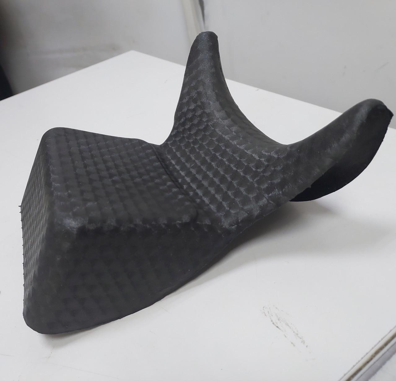 Подголовник для лежачей парикмахерской мойки ДенІС professional Черный (1933518660) - фото 3 Подголовник для лежачей парикмахерской мойки ДенІС professional Черный (1933518660) - фото 3