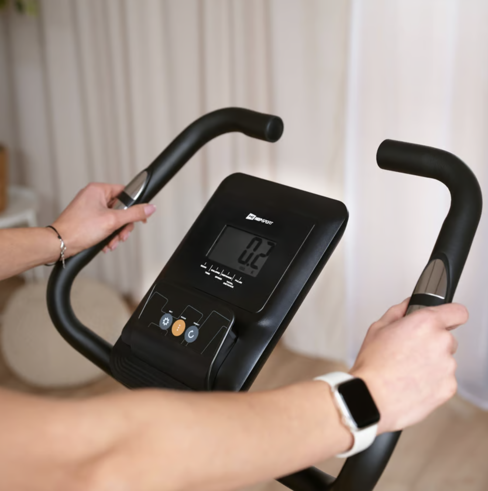 Велотренажер Hop-Sport HS-4000H Grant Чорно-золотистий (4689) - фото 10 Велотренажер Hop-Sport HS-4000H Grant Чорно-золотистий (4689) - фото 10