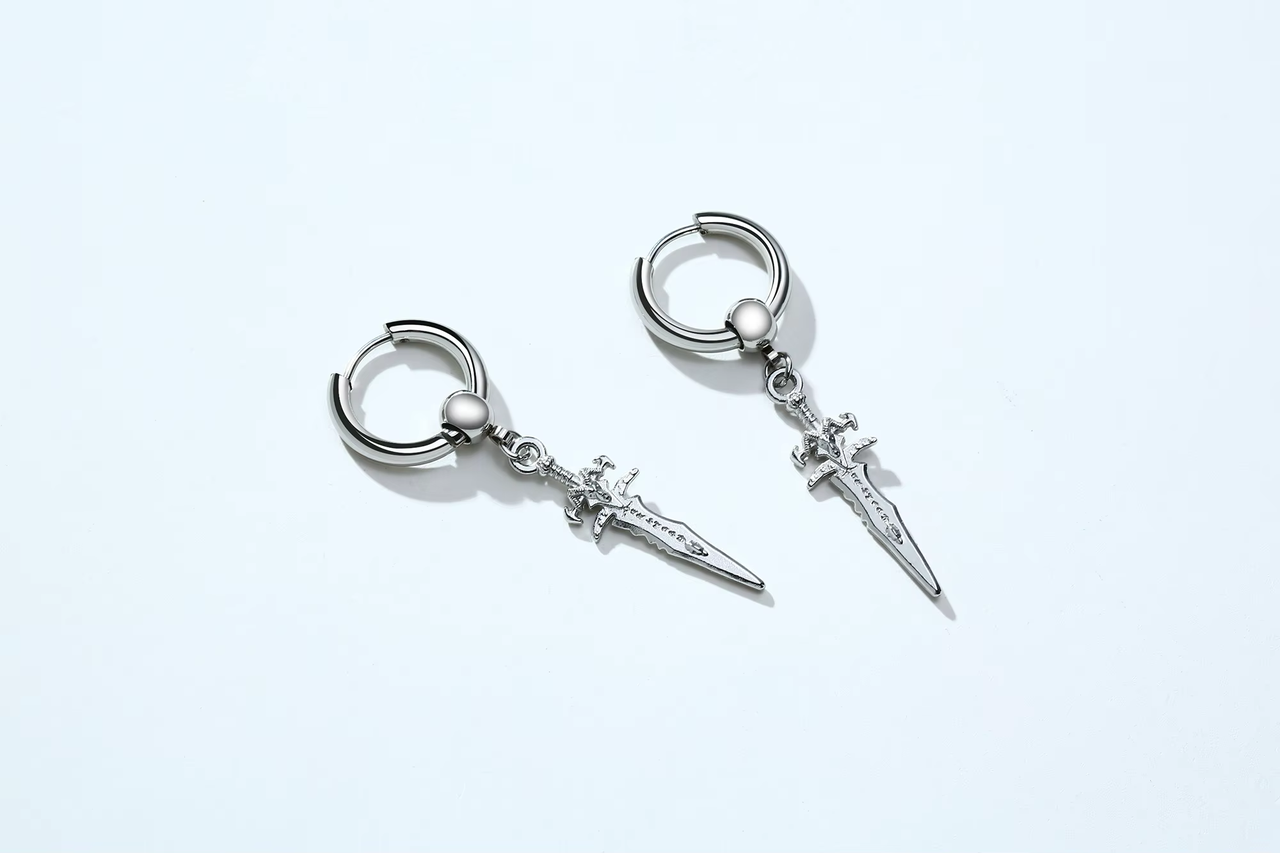 Сережки-кільця для чоловіків у скандинавському стилі Viking Меч Вікінга з підвіскою (ED-407)