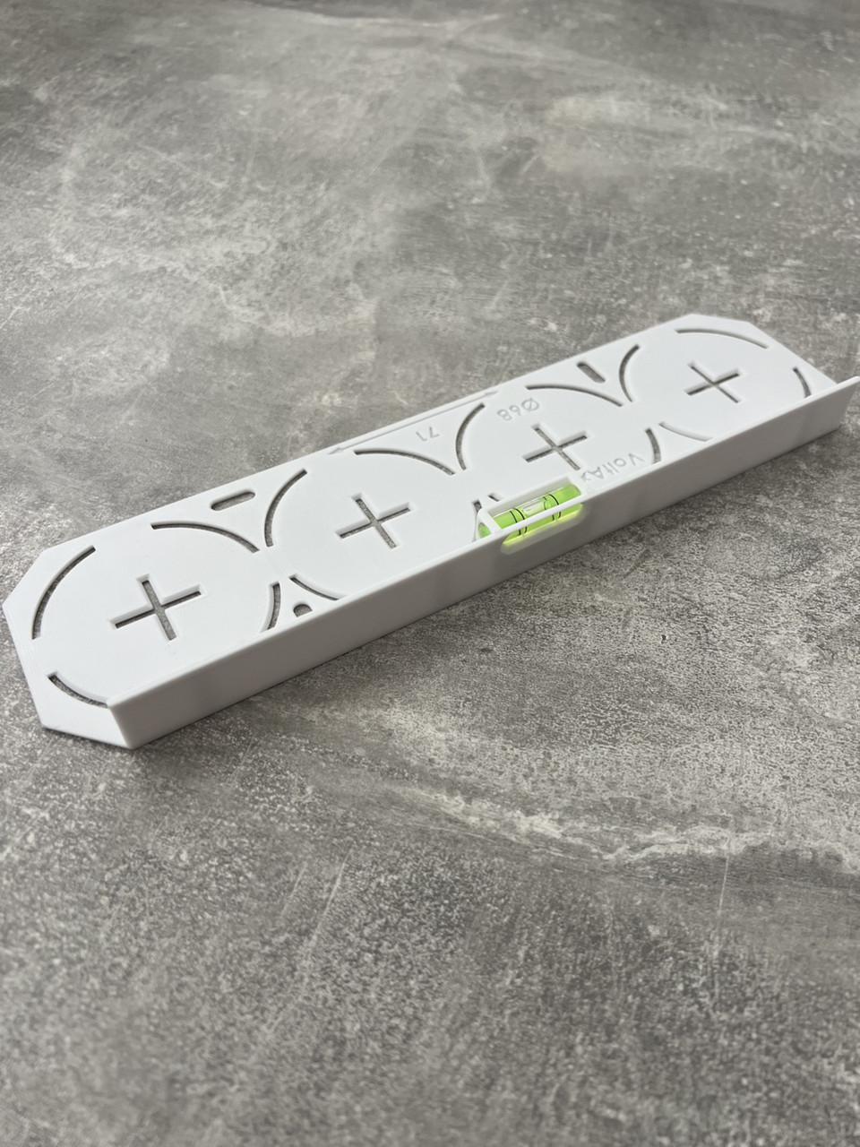 Шаблон кондуктор VoltAxis Pro с уровнем для разметки подрозетников/розеток и настенных переключателей на 4 розетки - фото 3 Шаблон кондуктор VoltAxis Pro с уровнем для разметки подрозетников/розеток и настенных переключателей на 4 розетки - фото 3