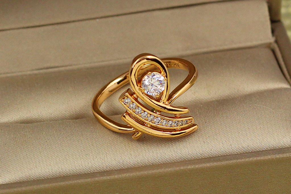 Кольцо Xuping Jewelry модернизм р. 20 Золотистый (27791212) Кольцо Xuping Jewelry модернизм р. 20 Золотистый (27791212)
