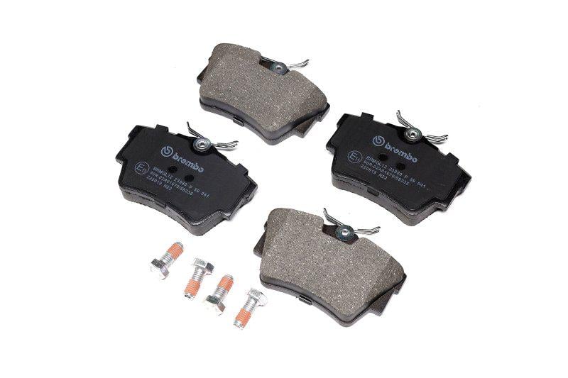 Гальмівні колодки дискові задні Renault Trafic BREMBO P59041 (P 59 041 BREMBO)