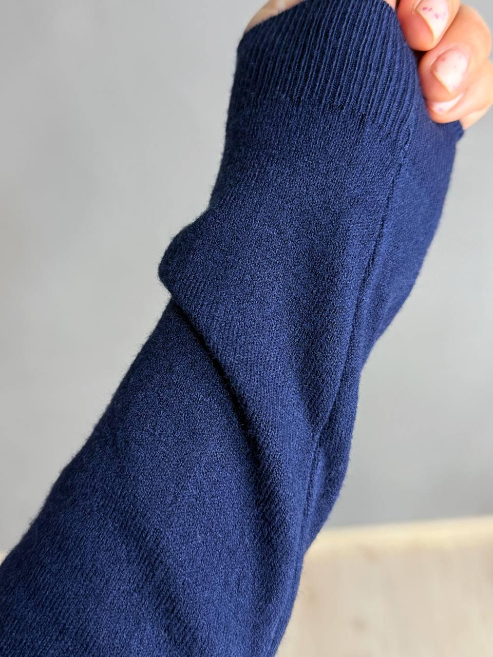 Джемпер жіночий ACCORDDREAM 9377 тонкий светр простий базовий однотонний OS Темно-синій (1290) - фото 5 Джемпер жіночий ACCORDDREAM 9377 тонкий светр простий базовий однотонний OS Темно-синій (1290) - фото 5