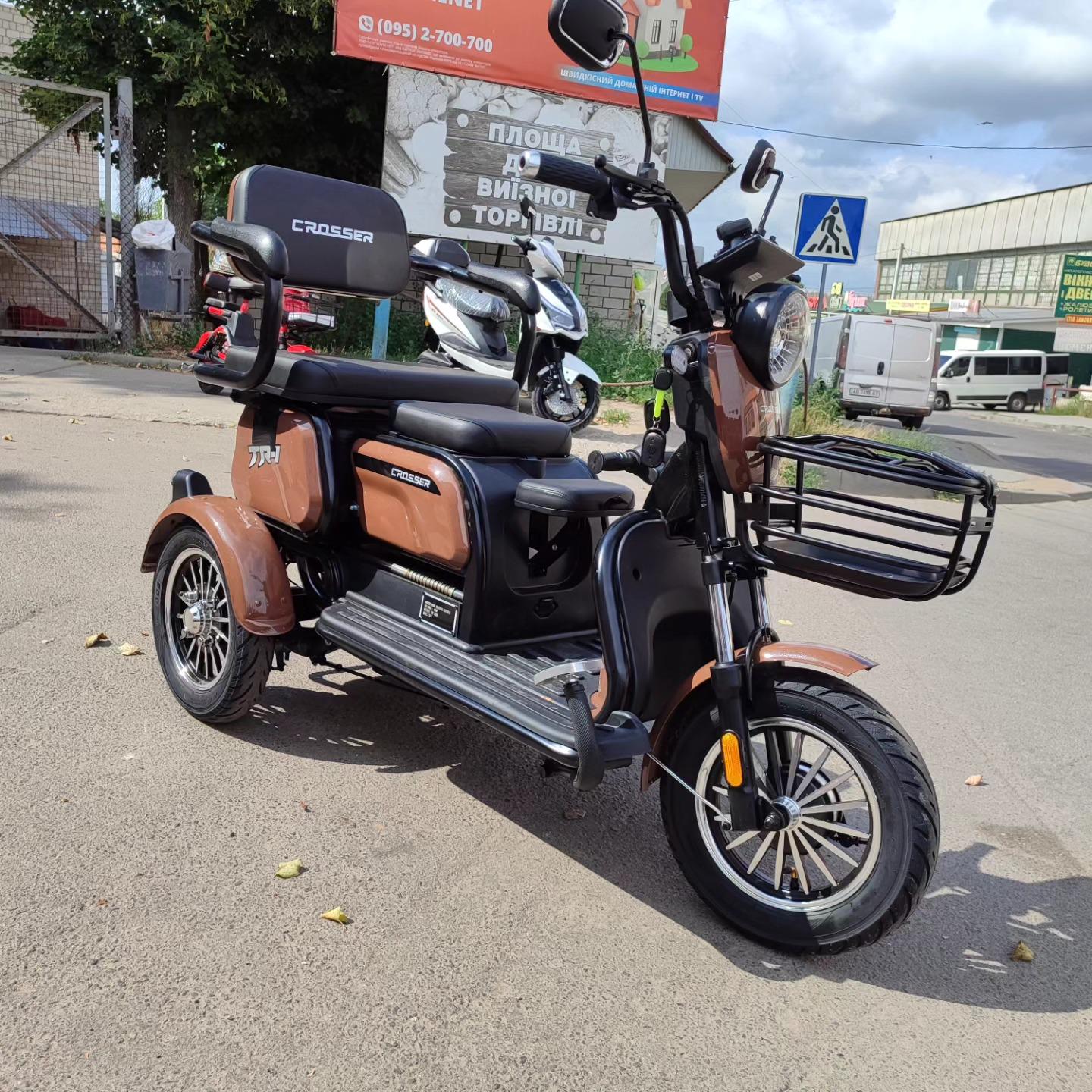 Электроскутер трехколесный Crosser TR1 750W/72V/20Ah Коричневый - фото 8