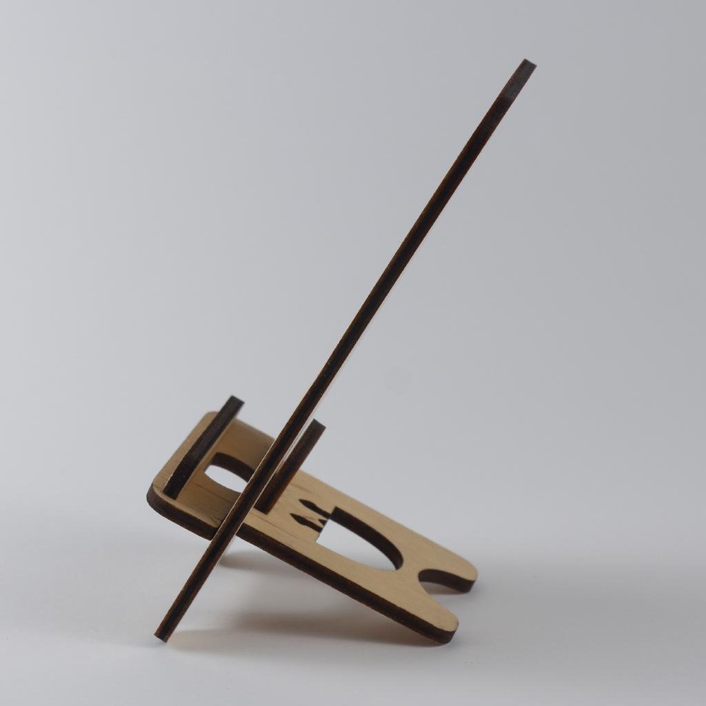 Підставка-тримач для телефону з дерева для дітей 2 (157 (03020154) - фото 6 Підставка-тримач для телефону з дерева для дітей 2 (157 (03020154) - фото 6