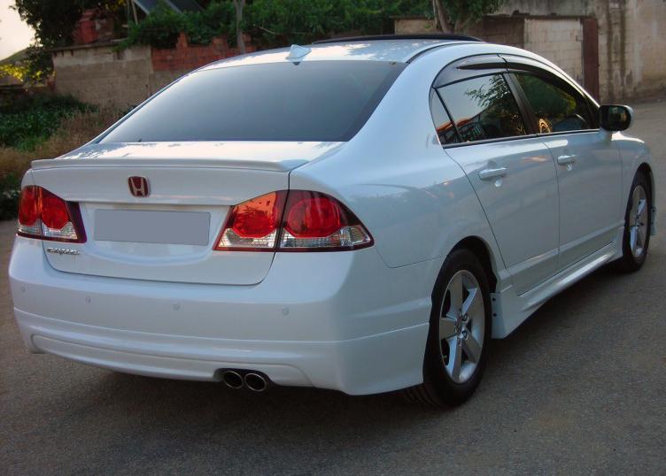 Накладка на задній бампер Meliset для Honda Civic Sedan VIII 2006-2011рр. склопластик Під фарбування - фото 2