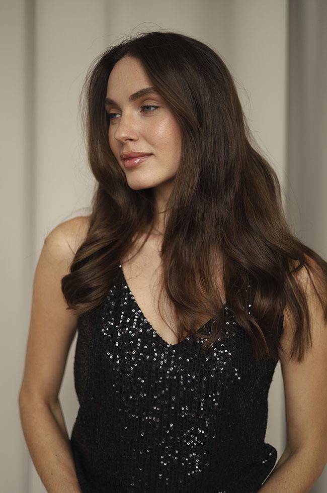 Майка Lipar 2942 в пайетку с V-образным вырезом р. 44 Черный (16887353) - фото 2 Майка Lipar 2942 в пайетку с V-образным вырезом р. 44 Черный (16887353) - фото 2