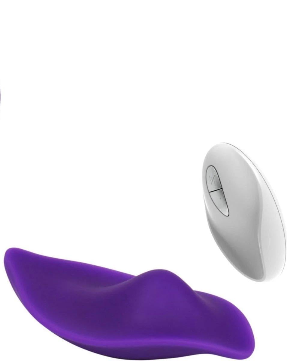Вибратор рельефный в трусики для клиторальной стимуляции 12 режимов USB (Purple_OL_EG15) Вибратор рельефный в трусики для клиторальной стимуляции 12 режимов USB (Purple_OL_EG15)