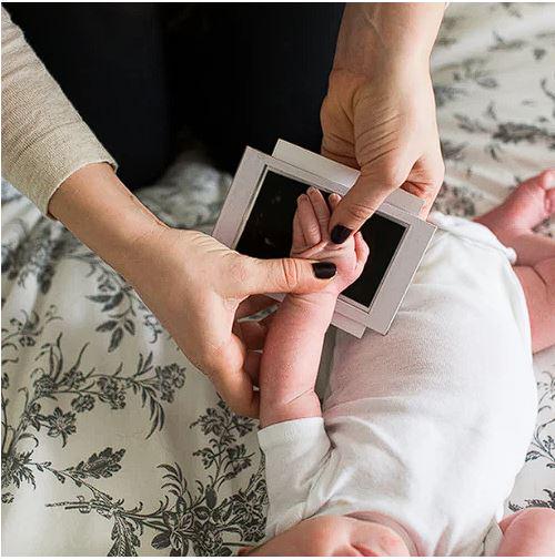 Набір для створення відбитків дитячих ручок і ніжок Чорний (20293) - фото 4 Набір для створення відбитків дитячих ручок і ніжок Чорний (20293) - фото 4