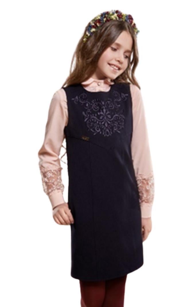 Сарафан школьный Suzie МЕНДИ ВЫШИВКА 02 мемори cotton 140 см Синий (390501_140) - фото 2 Сарафан школьный Suzie МЕНДИ ВЫШИВКА 02 мемори cotton 140 см Синий (390501_140) - фото 2