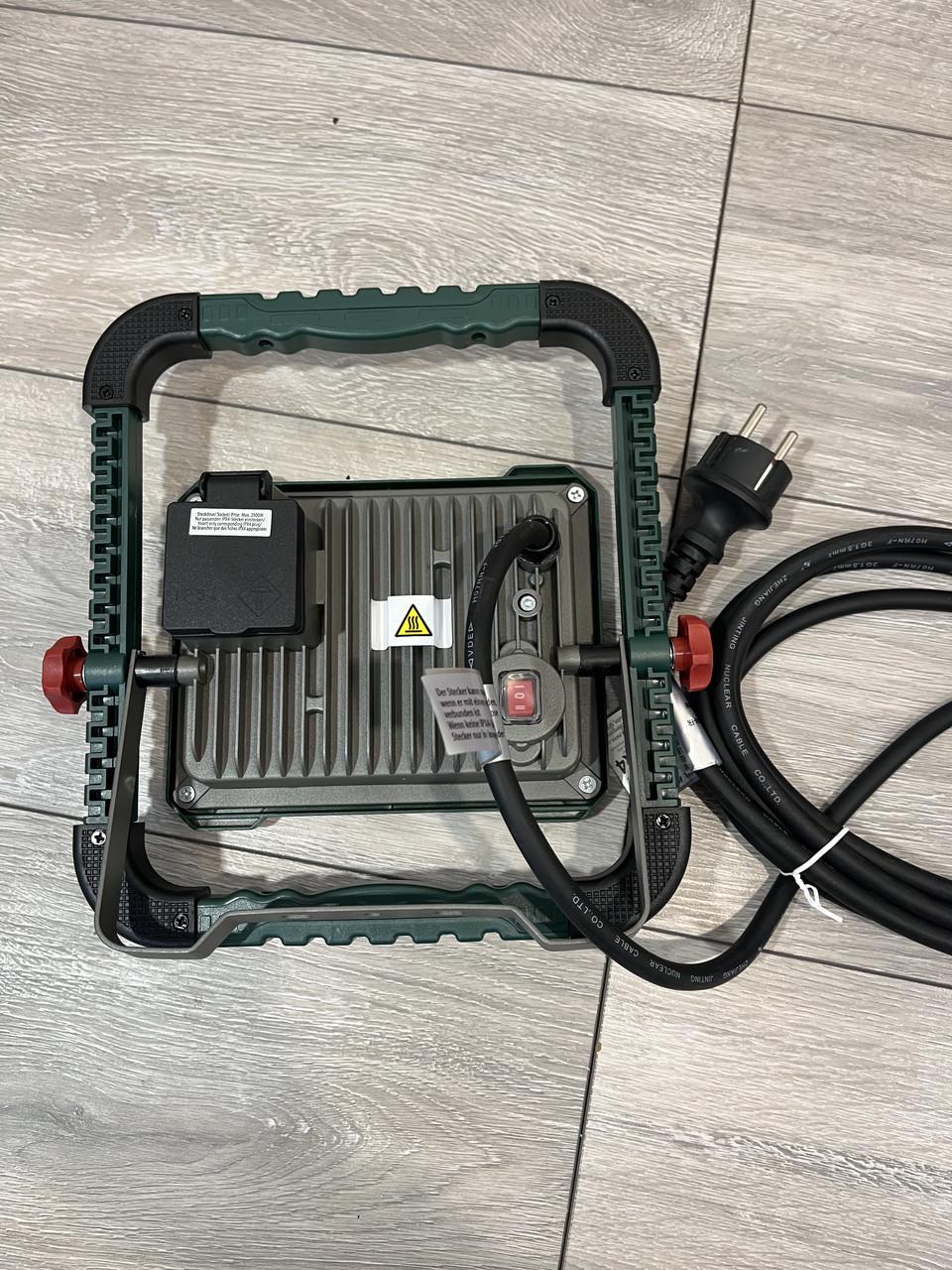 Прожектор PARKSIDE PASL 44 A1 комбинированный от сети LED - фото 7 Прожектор PARKSIDE PASL 44 A1 комбинированный от сети LED - фото 7