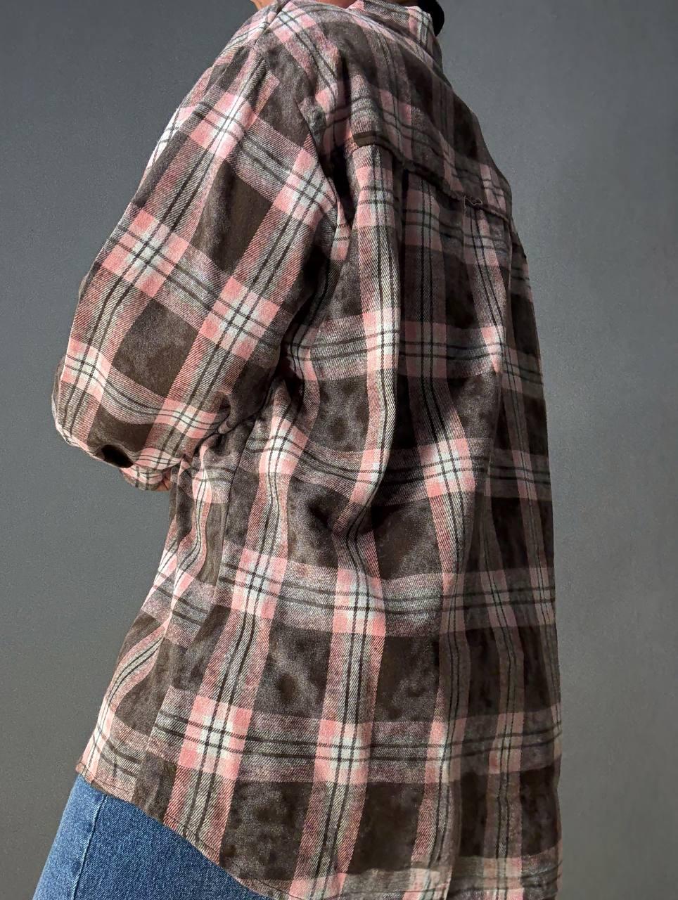 Сорочка жіноча YZY 7765 в клітинку оверсайз широка варена OS Коричневий (4921) - фото 3 Сорочка жіноча YZY 7765 в клітинку оверсайз широка варена OS Коричневий (4921) - фото 3