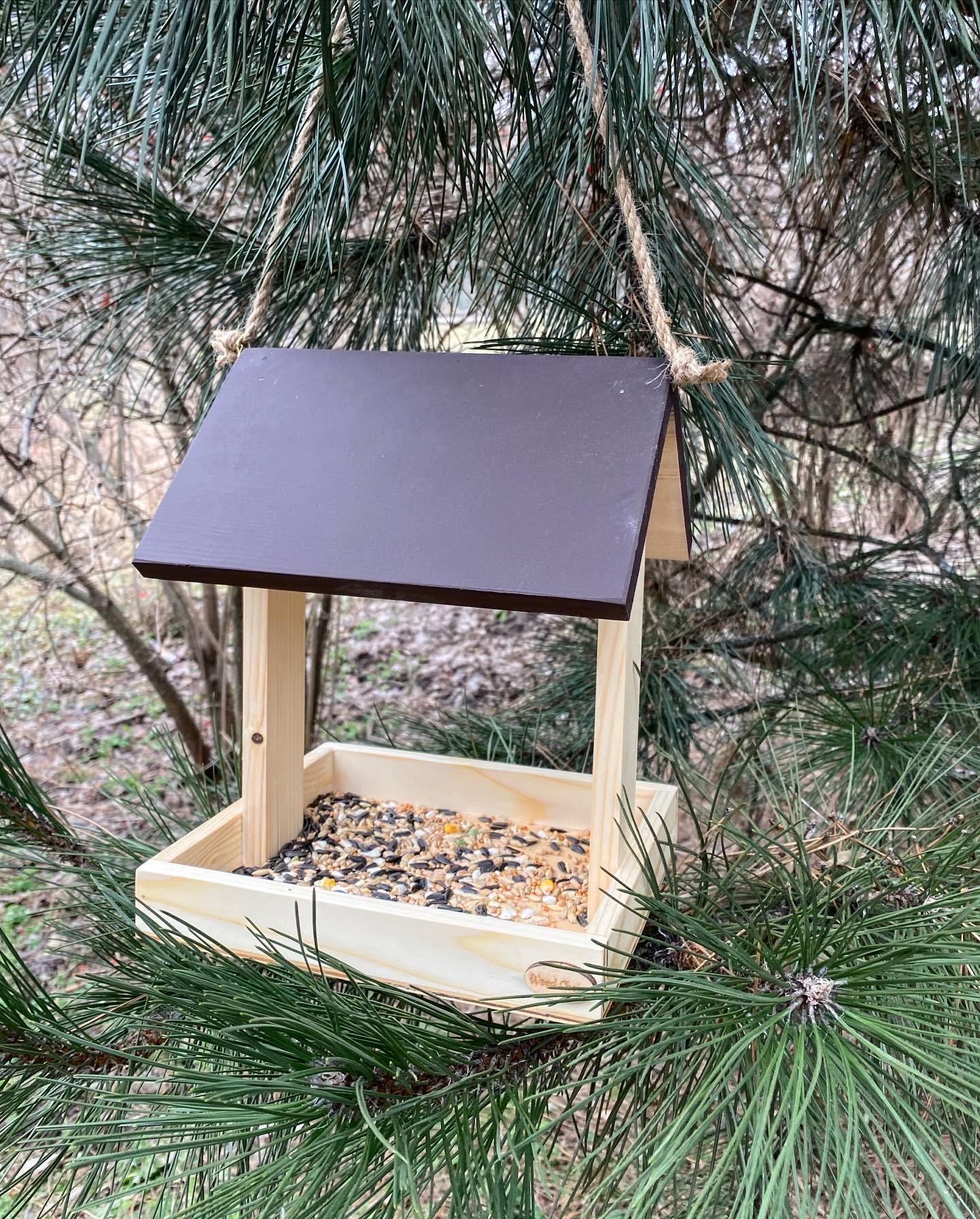 Годівниця для птахів підвісна 20х22х28 Коричневий (235) - фото 2 Годівниця для птахів підвісна 20х22х28 Коричневий (235) - фото 2