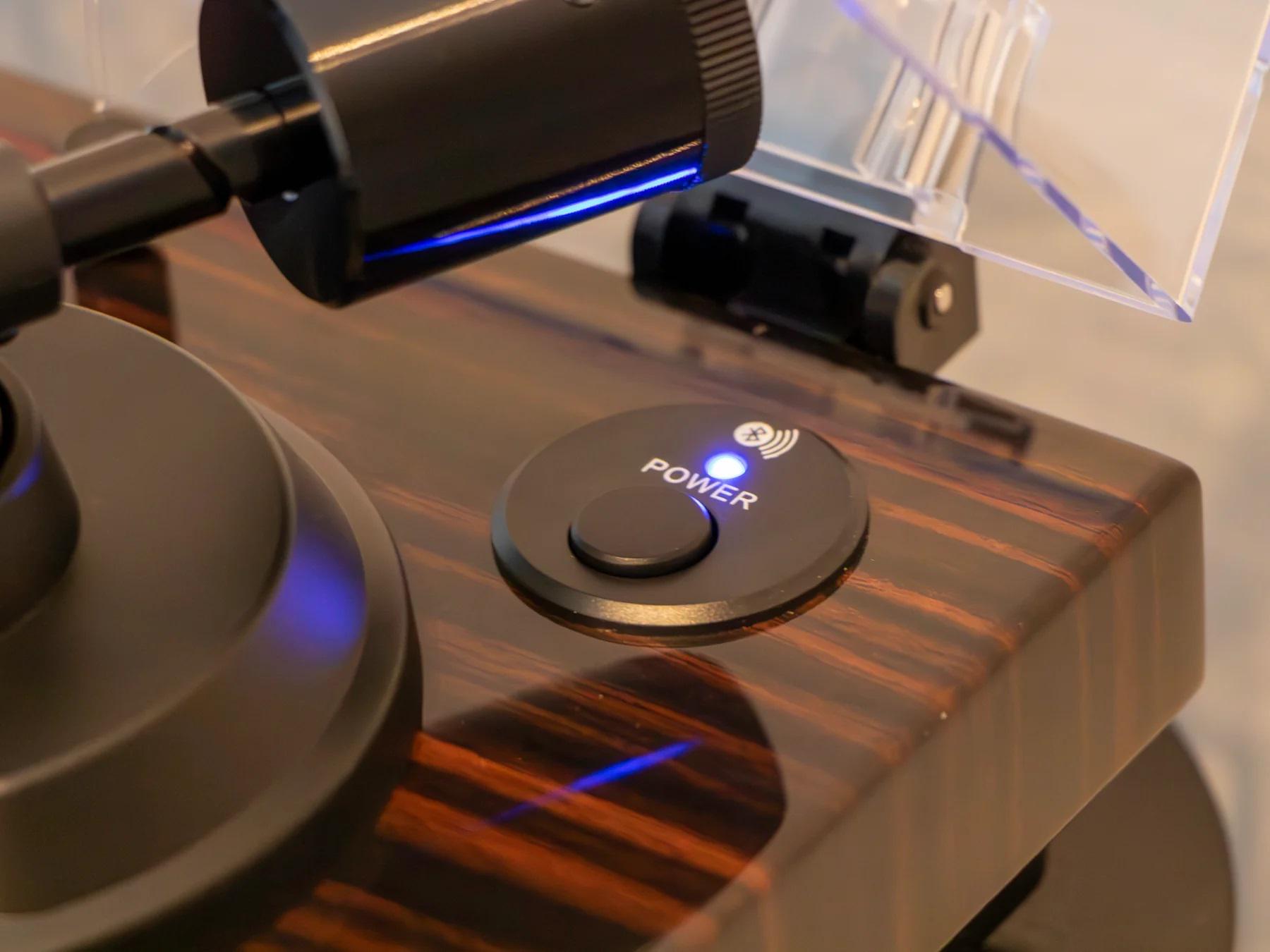 Програвач вінілу Lenco LBT-345WA Волоський горіх - фото 12 Програвач вінілу Lenco LBT-345WA Волоський горіх - фото 12