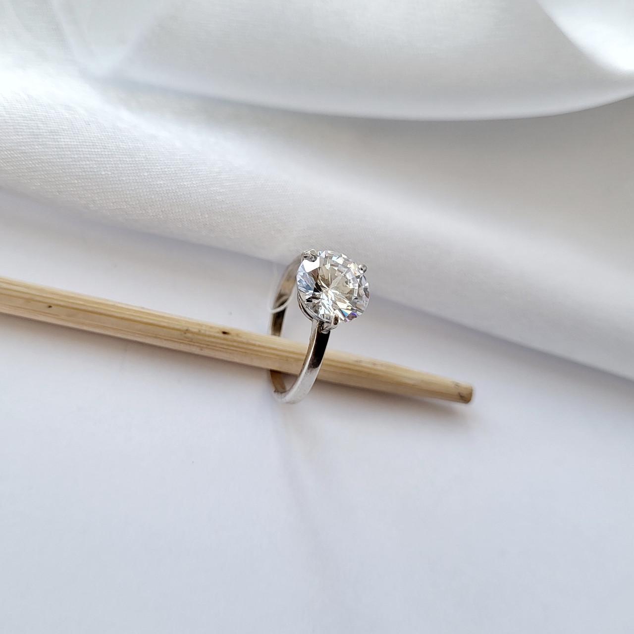 Каблучка з великим білим камнем срібло 925 проби 1455 р. 20,5 (2.00г) - фото 3 Каблучка з великим білим камнем срібло 925 проби 1455 р. 20,5 (2.00г) - фото 3