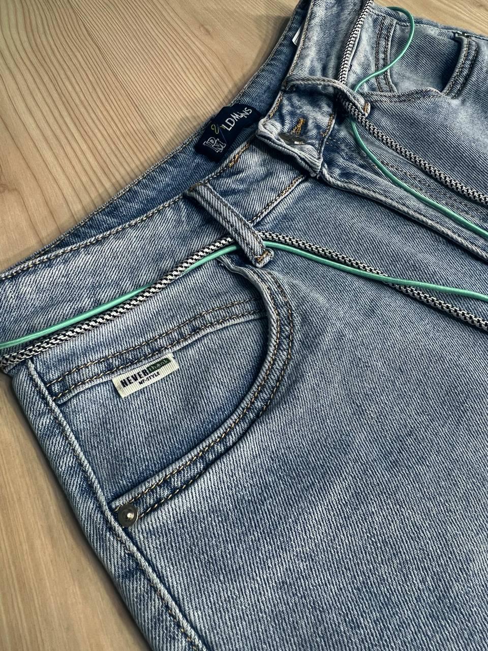 Шорти жіночі джинсові LDM 0223 бермуди з поясом-шнурком р. 32 Блакитний (26881522) - фото 5