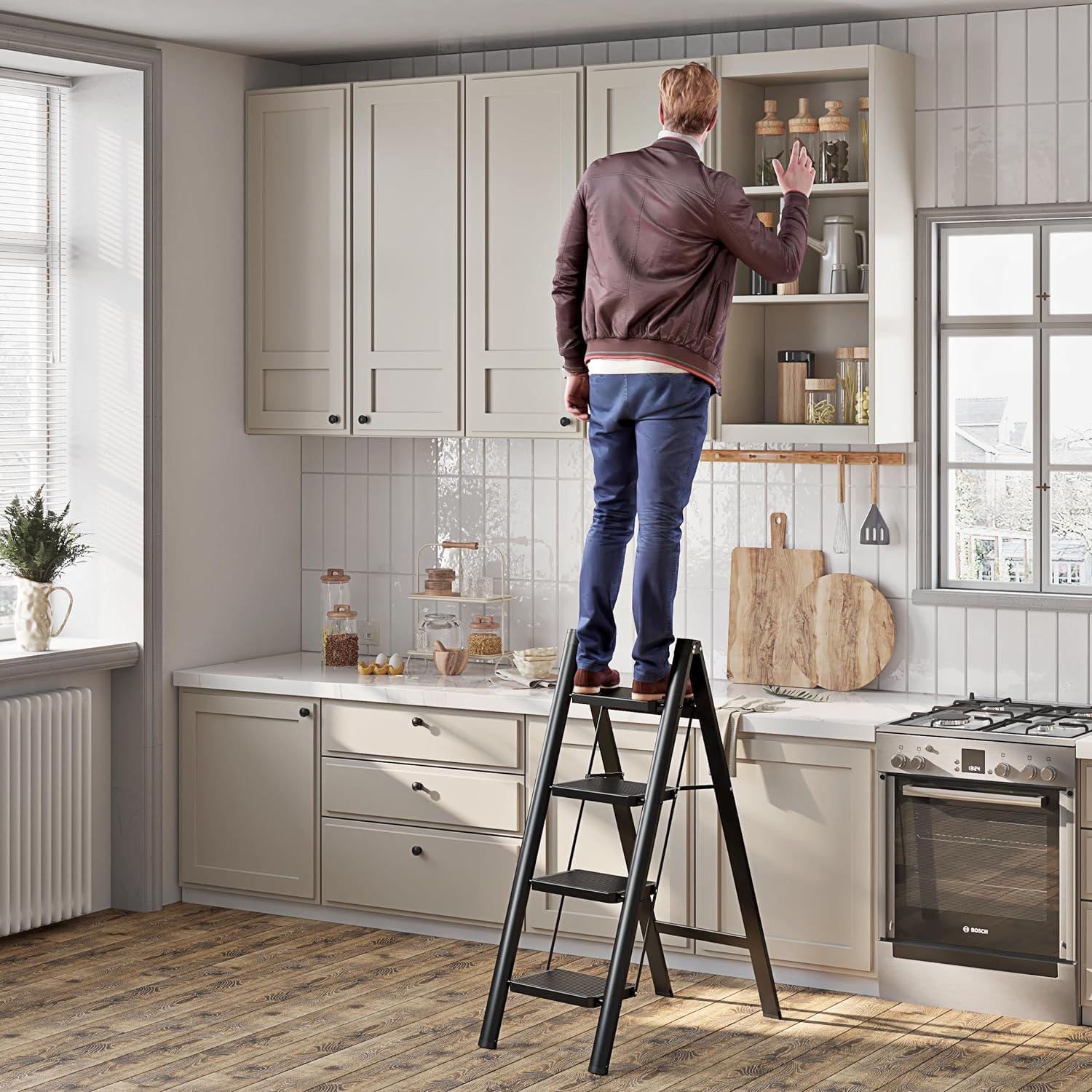 Лестница стремянка металлическая бытовая DOAKT Steel M4 на 4 ступени складная до 150 кг Black (S4-BK) - фото 3 Лестница стремянка металлическая бытовая DOAKT Steel M4 на 4 ступени складная до 150 кг Black (S4-BK) - фото 3