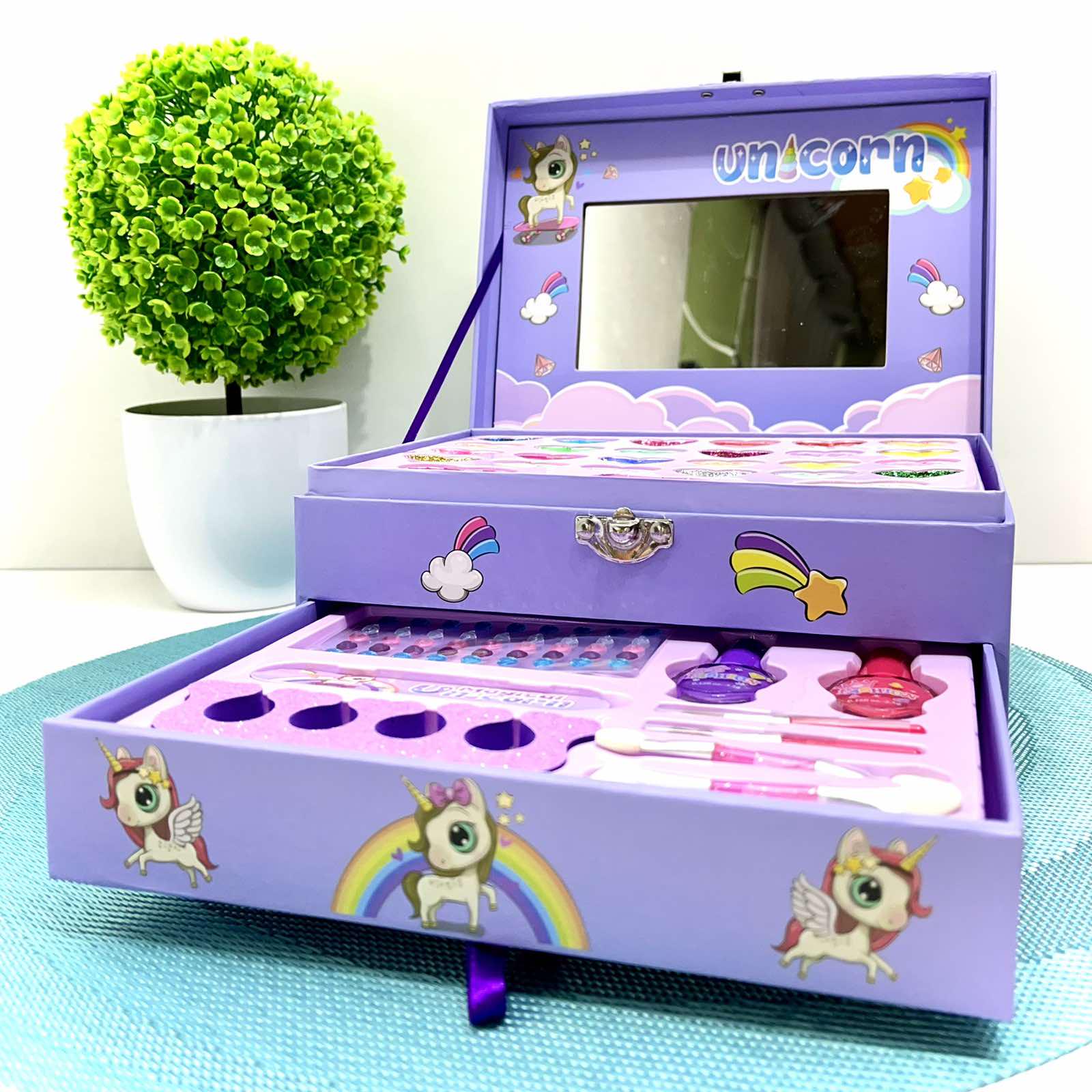 Косметика детская Magical Unicorn лаки/кисточки/тени/набор для маникюра (MNY 10041 A)
