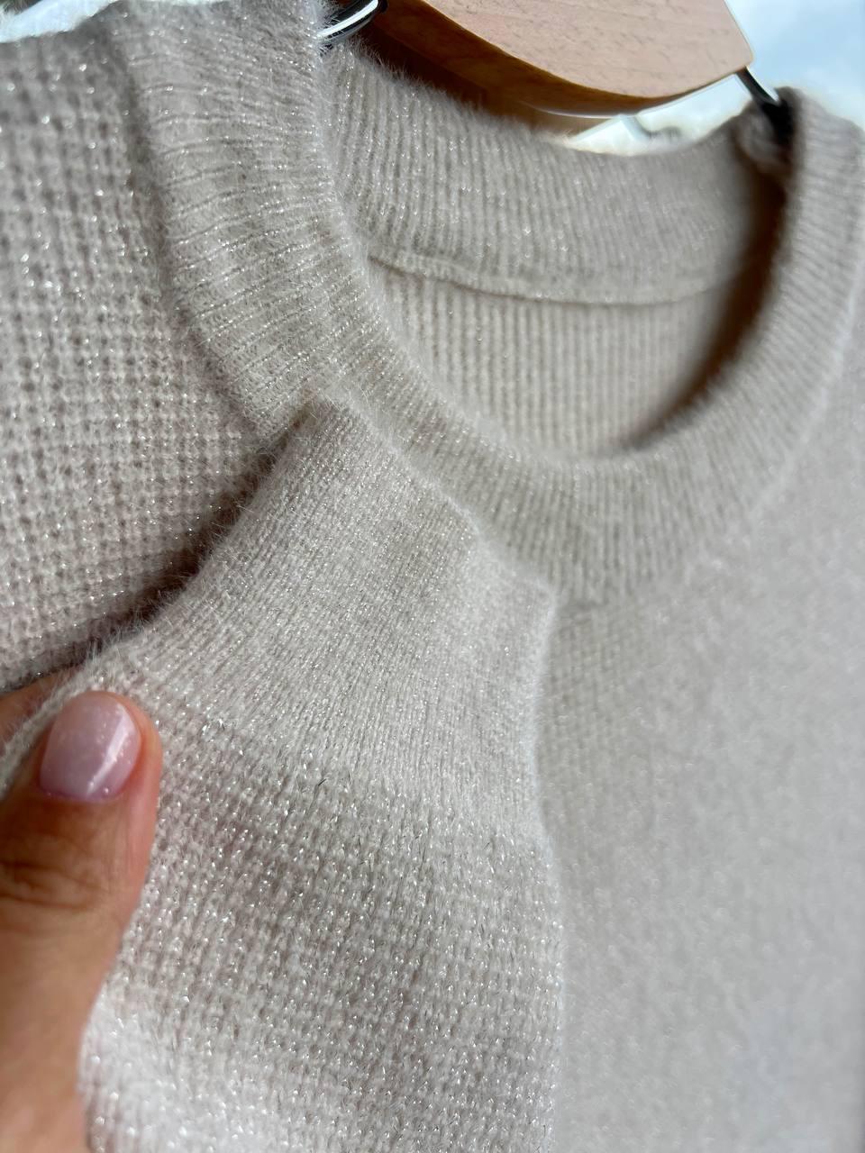 Светр жіночий A-N 153 широкий шнурок знизу люрекс травка пухнастий тонкий OS Бежевий (2813) - фото 2