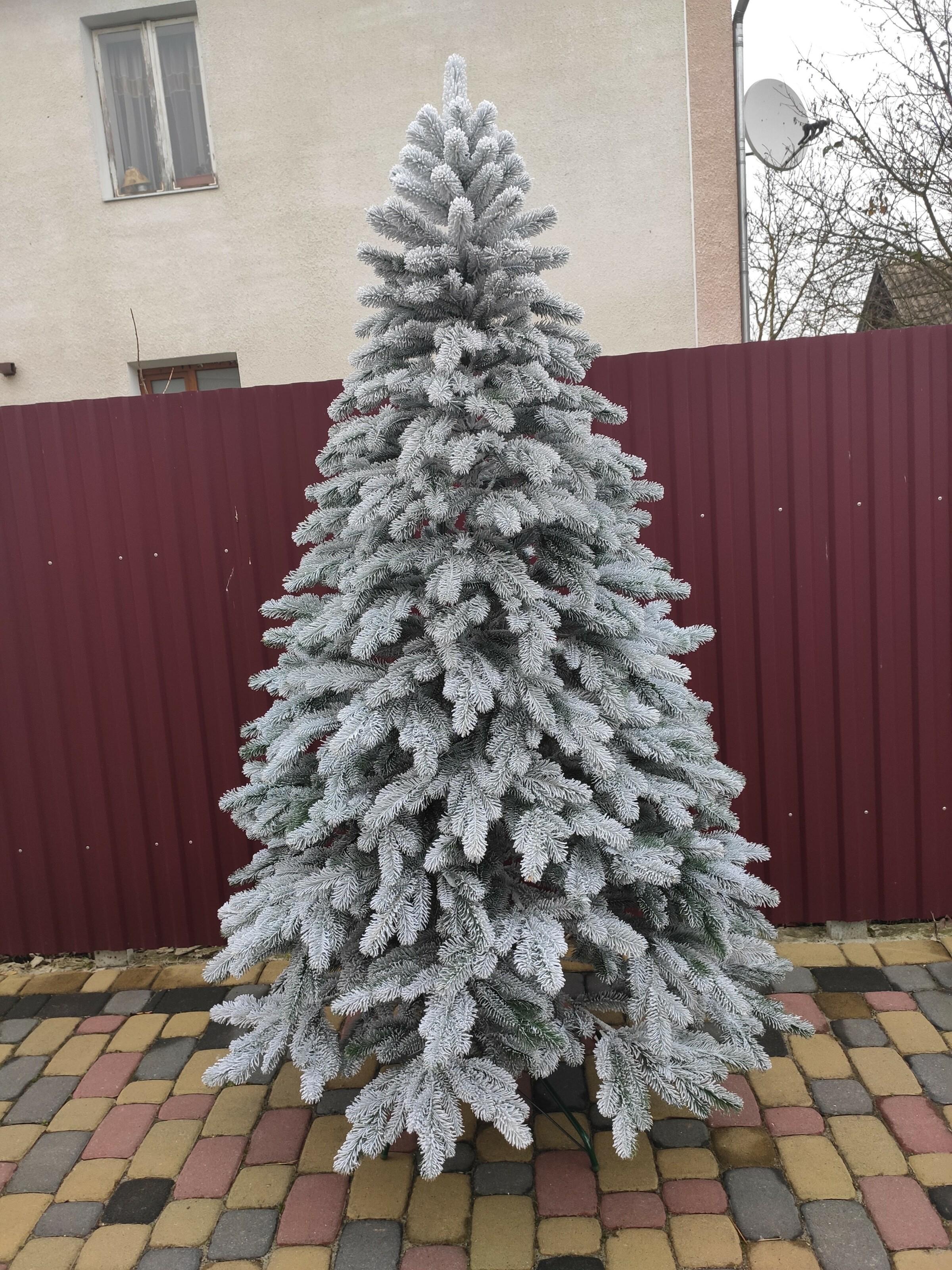 Елка литая элитная заснеженная Хатинка с металлической разборной подставкой 2,10 м Белый (Засн.Е-210) - фото 2 Елка литая элитная заснеженная Хатинка с металлической разборной подставкой 2,10 м Белый (Засн.Е-210) - фото 2