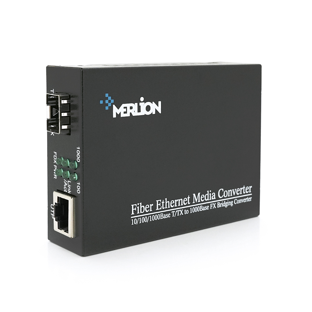 Медиаконвертер под SFP модуль IC+175 гигабитный с блоком питания 5В 1А евро вилка Q10 (YUT_V11974)