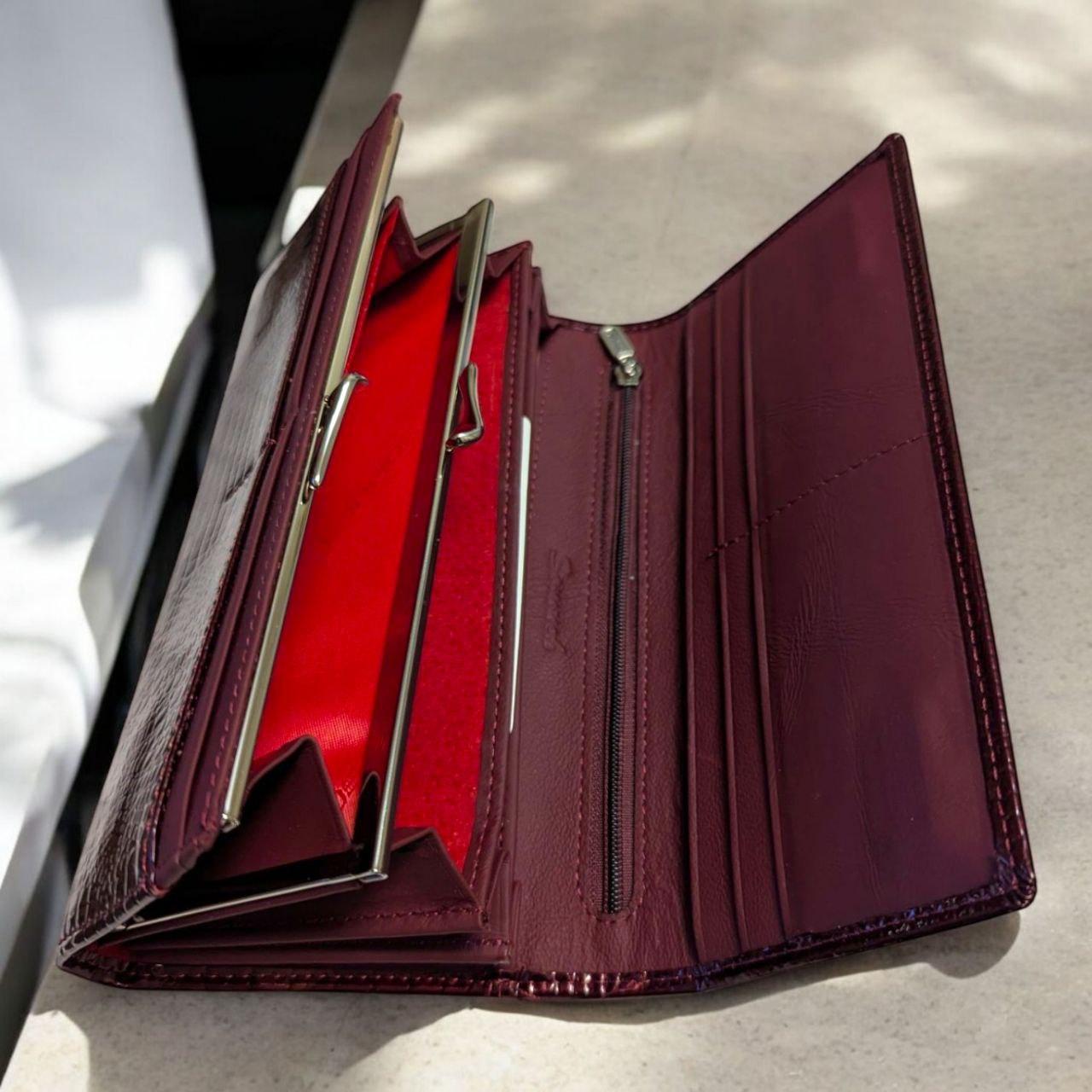 Гаманець жіночий шкіряний лаковий на магніті з клямкою для монет Somuch вишовий (505-81E) - фото 5