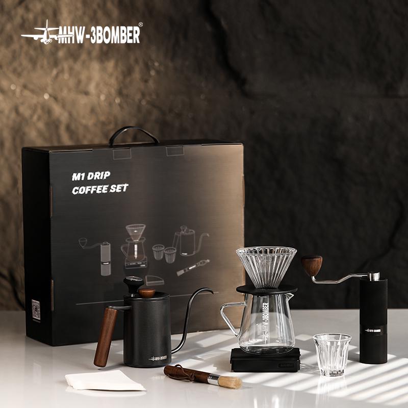 Подарунковий набір бариста MHW-3BOMBER M1 Drip Coffee Set Deluxe 10в1 Чорний (CS5469) - фото 2 Подарунковий набір бариста MHW-3BOMBER M1 Drip Coffee Set Deluxe 10в1 Чорний (CS5469) - фото 2