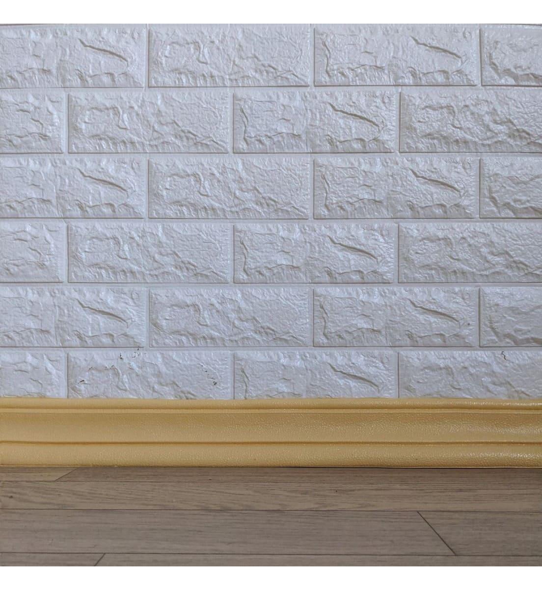 Плинтус гибкий самоклеющийся 2400x80 мм Бежевый (193) Плинтус гибкий самоклеющийся 2400x80 мм Бежевый (193)