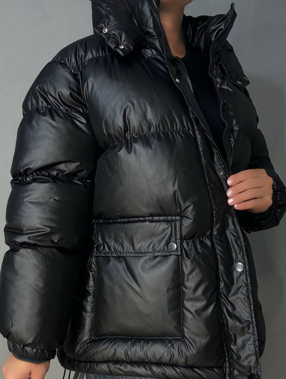 Куртка женская A-N 30046 глянцевая пуффер удлиненная с капюшоном S/M Черный (5894) - фото 5