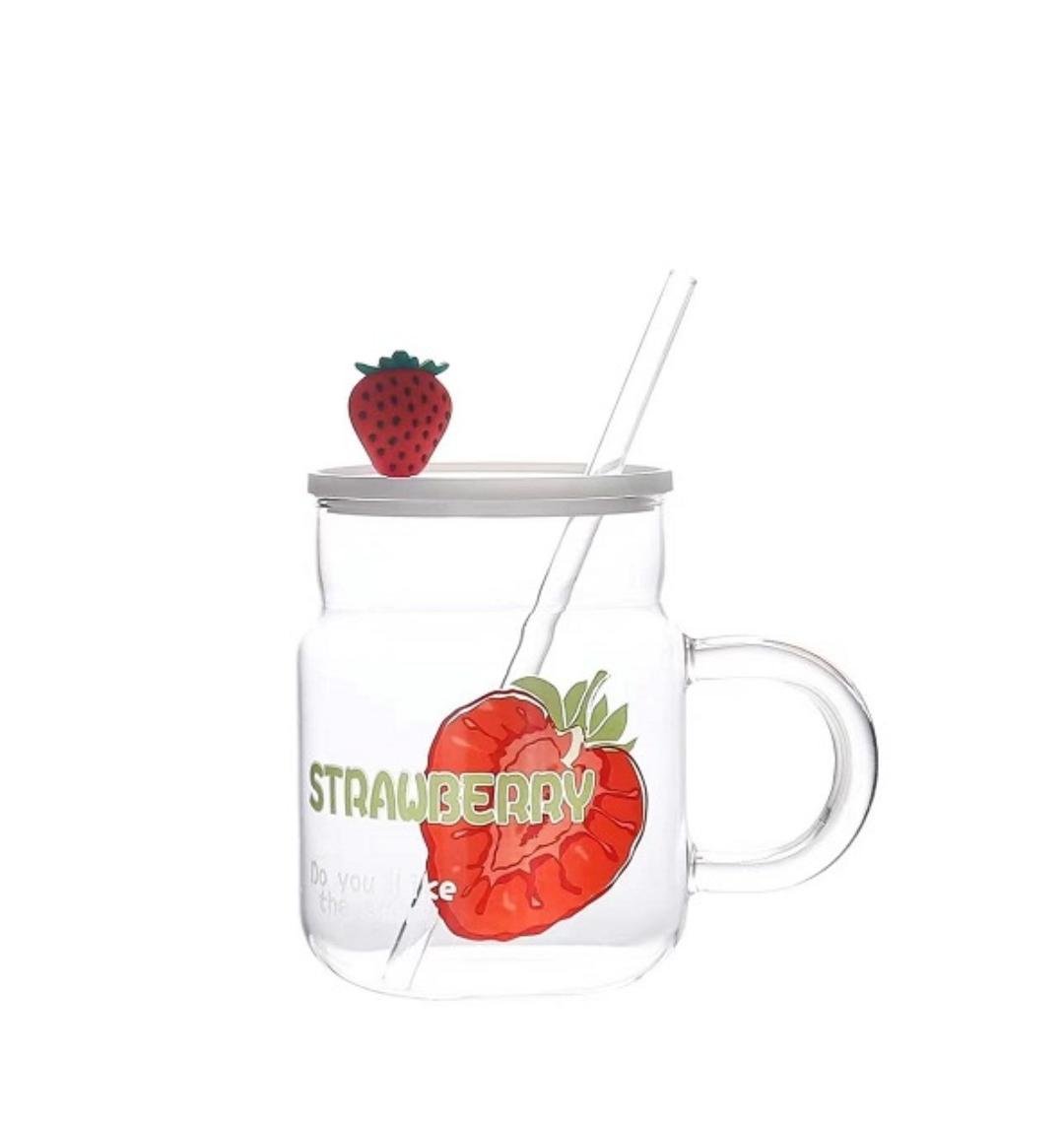 Чашка Stenson YG01191 Fruits Strawberry с крышкой и трубочкой стекло 400 мл (17841418)