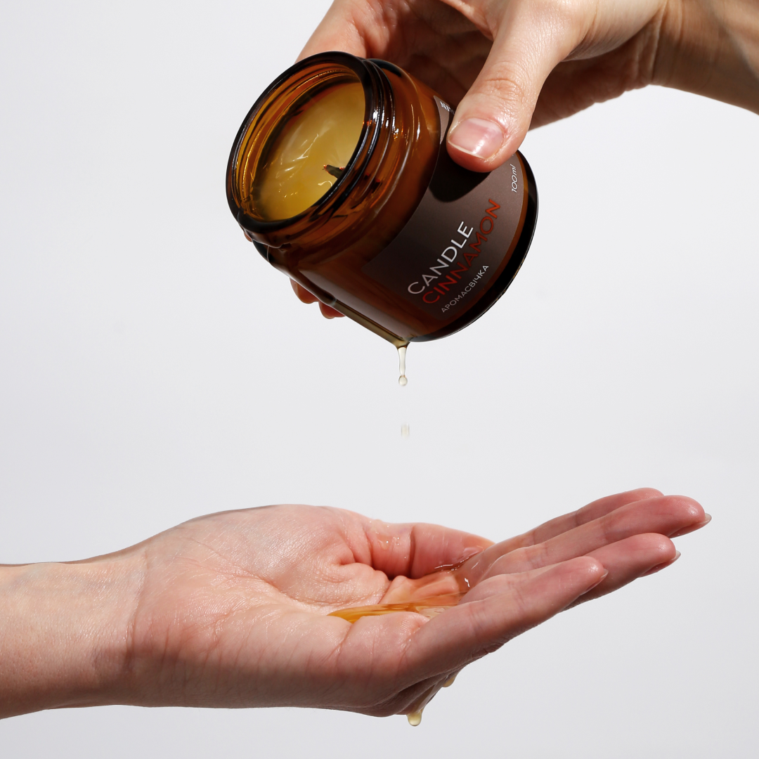 Аромасвічка еко з соєвого воску SPA-догляд для шкіри рук Candle Cinnamon White Mandarin 100 мл (99101024101) - фото 2 Аромасвічка еко з соєвого воску SPA-догляд для шкіри рук Candle Cinnamon White Mandarin 100 мл (99101024101) - фото 2