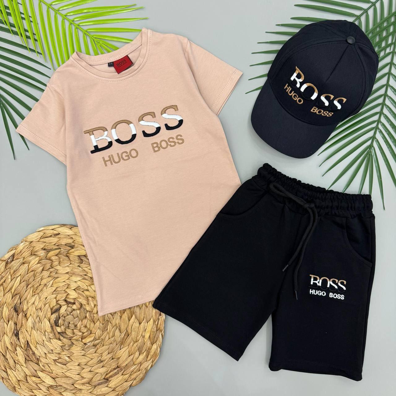 Костюм для мальчика Hugo Boss футболка/шорты/кепка 134-140 см Бежево-черный (35938974)