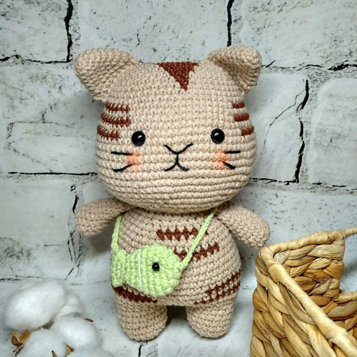 Мягкая игрушка ручной работы вязаная амигуруми Hand Made Котик 17 см Серый (202-831)