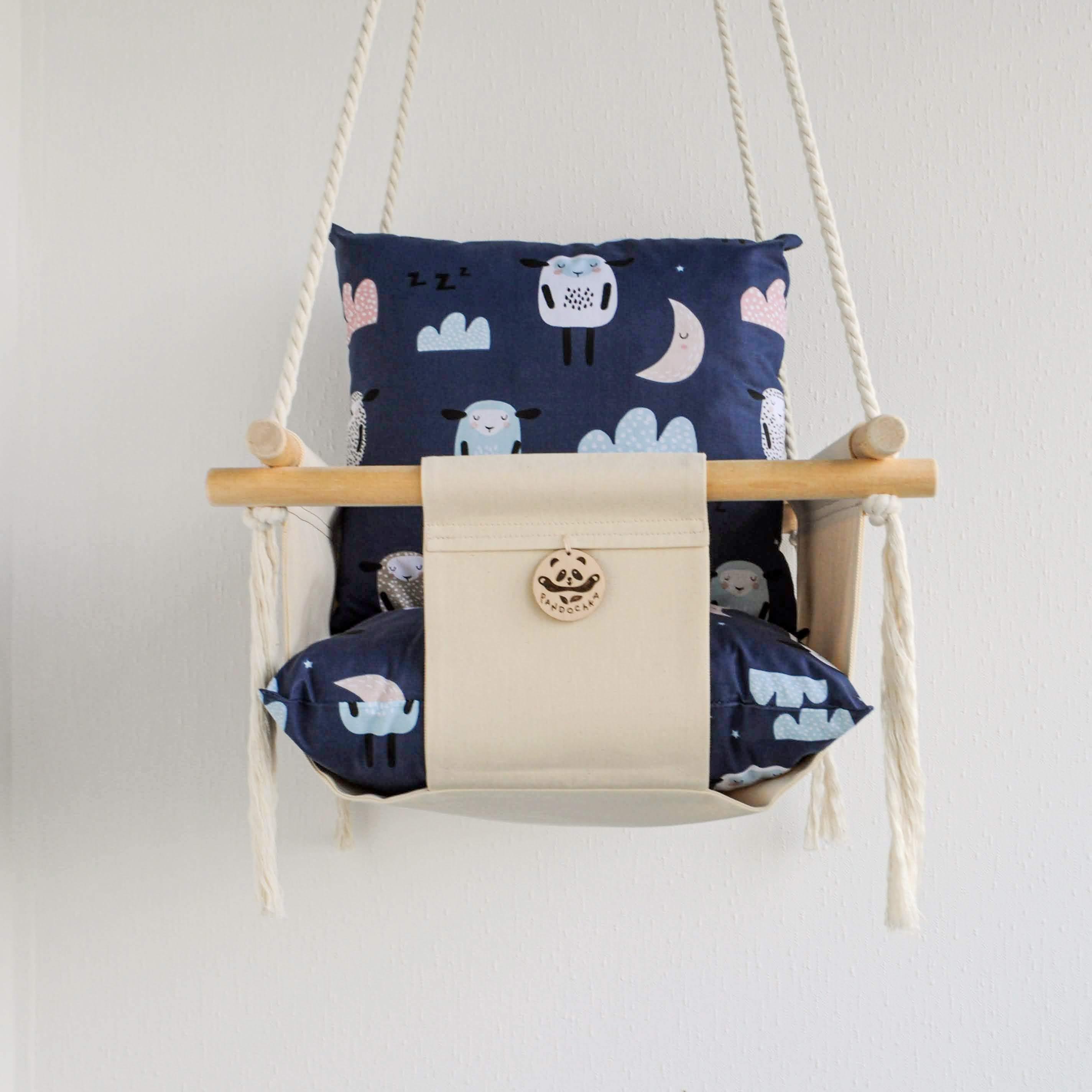 Тканинна дитяча гойдалка 40х40 см Овечки (22850386-De)