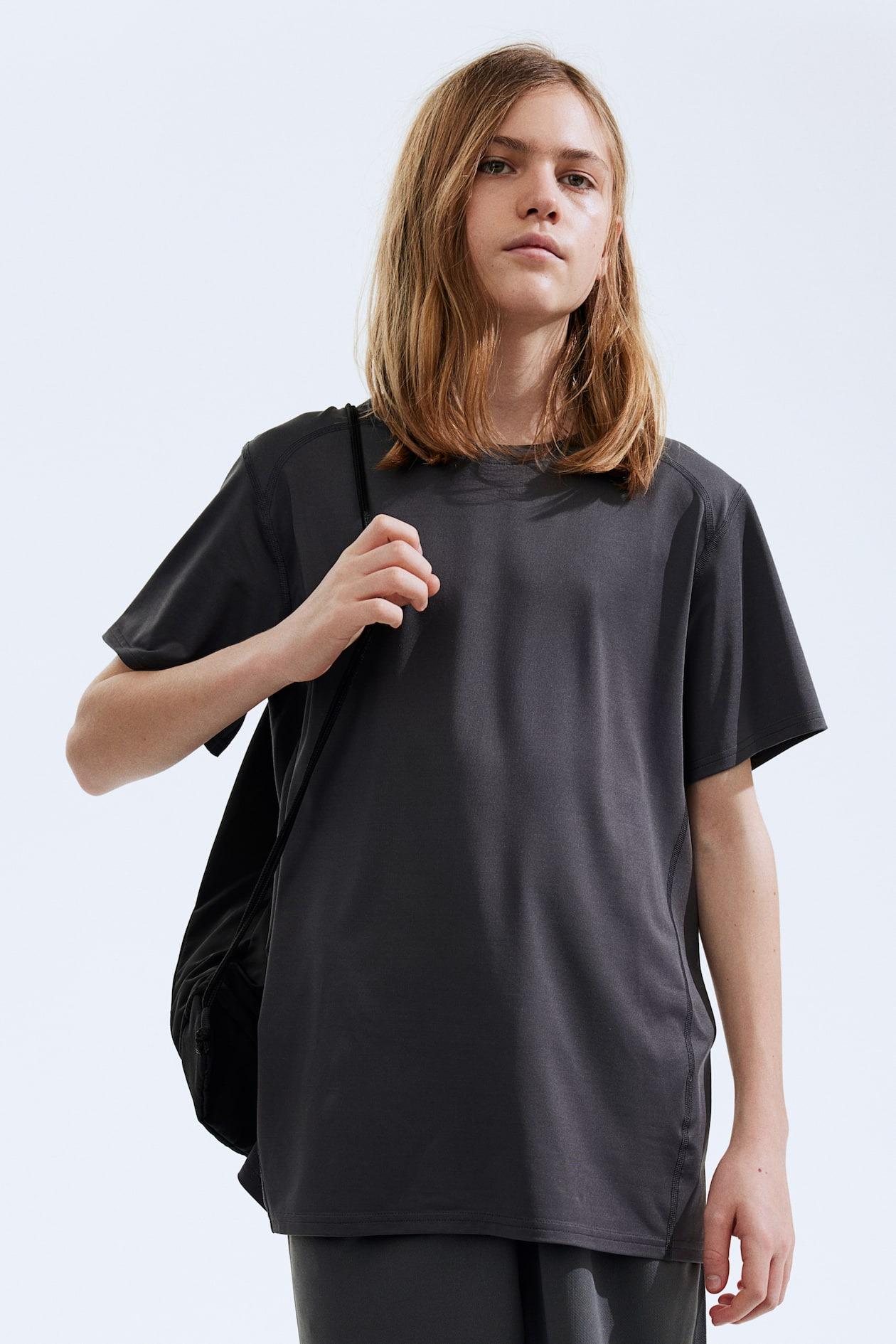 Футболка H&M 146/152 см Черный (1058369) Футболка H&M 146/152 см Черный (1058369)